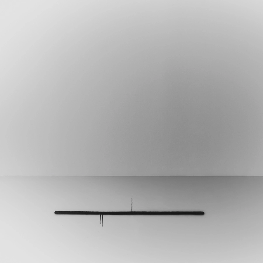 Memorie (WDD, 2024) - linear hand-knotted silk rug, view 01